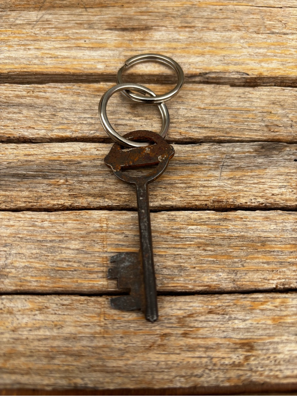 Vintage Rustic Skeleton Key Keychain in Brown Metal